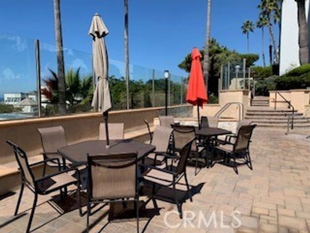 620 The Village 107, Redondo Beach, CA 90277