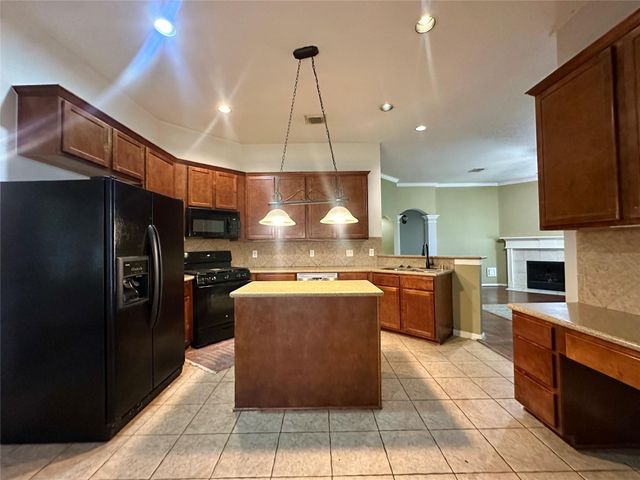 19327 Gallatin Lane, Tomball, TX 77377