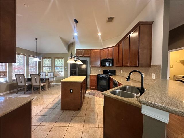 19327 Gallatin Lane, Tomball, TX 77377