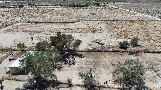 11690 Camp Rock Rd, Lucerne Valley, CA 92356