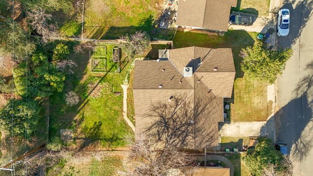 1434 Hemlock Avenue, Anderson, CA 96007