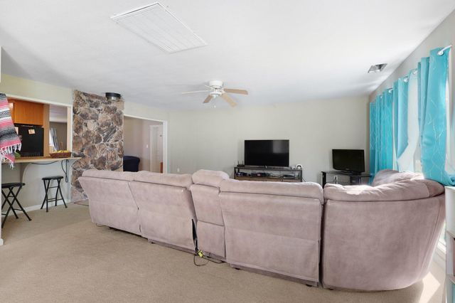 1434 Hemlock Avenue, Anderson, CA 96007