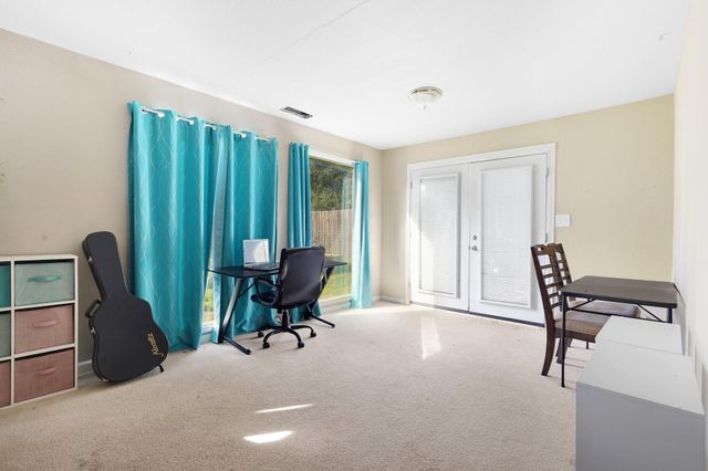 1434 Hemlock Avenue, Anderson, CA 96007