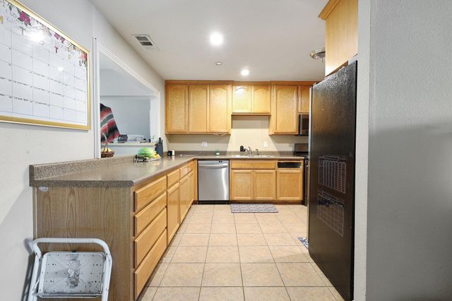 1434 Hemlock Avenue, Anderson, CA 96007