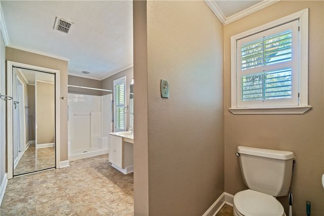 320 Foster Dr, Corpus Christi, TX 78404