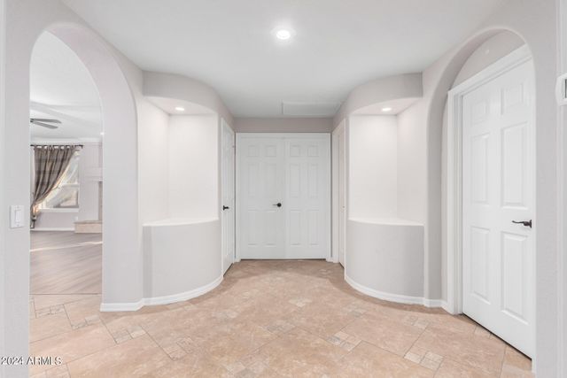 1367 E DESERT FLOWER Lane, Phoenix, AZ 85048