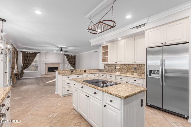 1367 E DESERT FLOWER Lane, Phoenix, AZ 85048