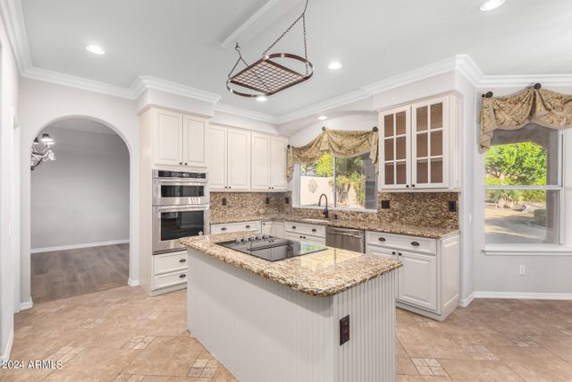 1367 E DESERT FLOWER Lane, Phoenix, AZ 85048