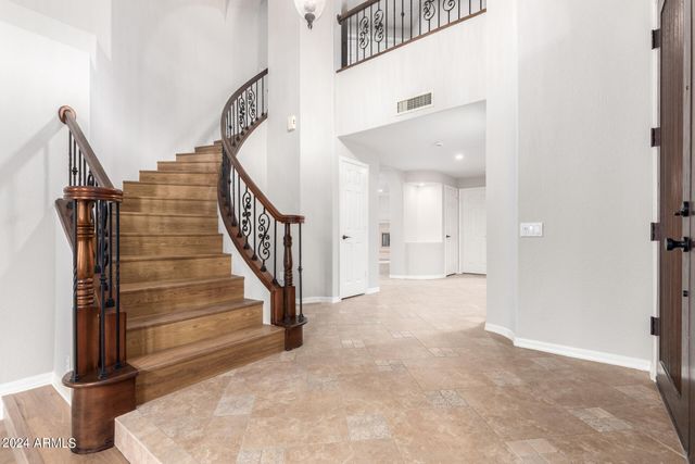 1367 E DESERT FLOWER Lane, Phoenix, AZ 85048