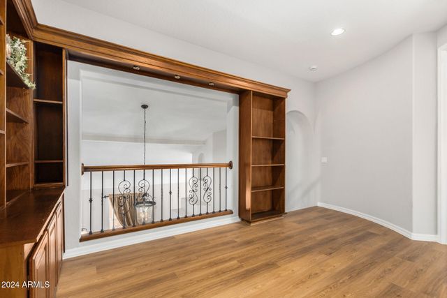 1367 E DESERT FLOWER Lane, Phoenix, AZ 85048