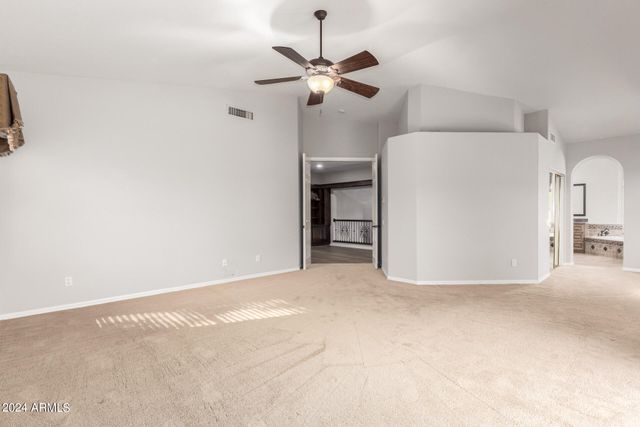 1367 E DESERT FLOWER Lane, Phoenix, AZ 85048