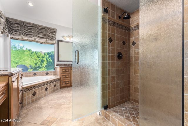 1367 E DESERT FLOWER Lane, Phoenix, AZ 85048