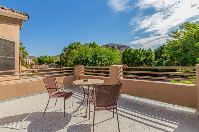 1367 E DESERT FLOWER Lane, Phoenix, AZ 85048