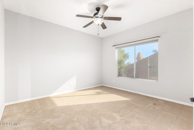 1367 E DESERT FLOWER Lane, Phoenix, AZ 85048