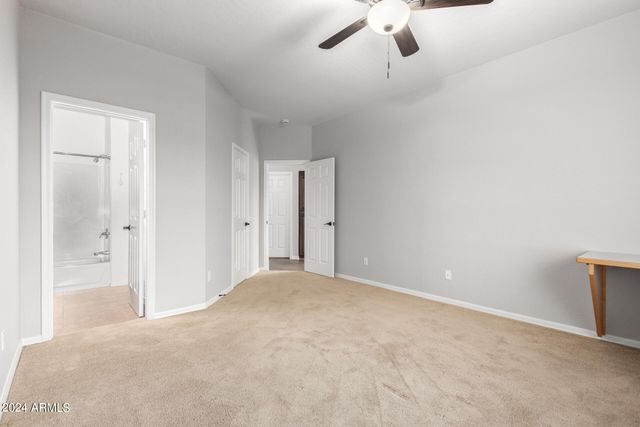 1367 E DESERT FLOWER Lane, Phoenix, AZ 85048