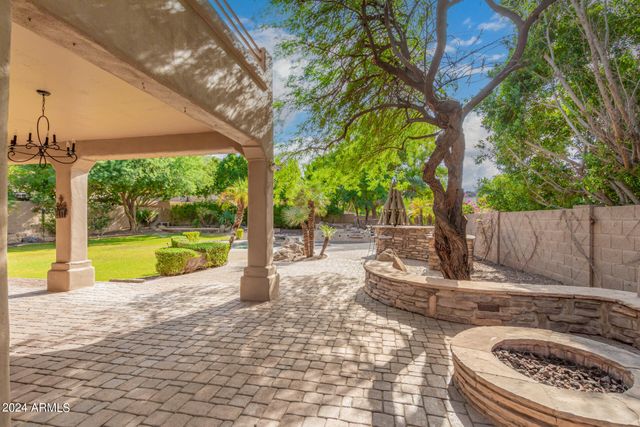 1367 E DESERT FLOWER Lane, Phoenix, AZ 85048