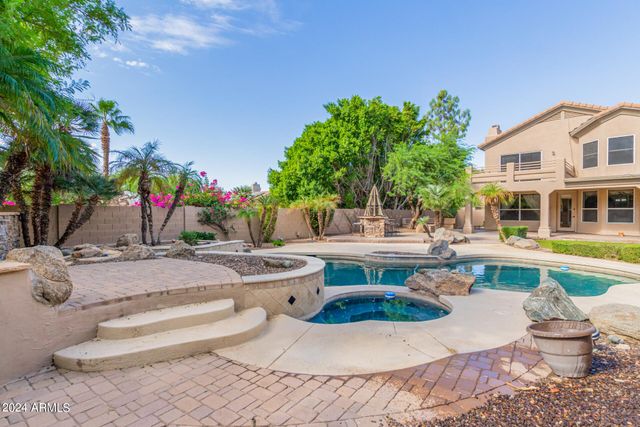 1367 E DESERT FLOWER Lane, Phoenix, AZ 85048