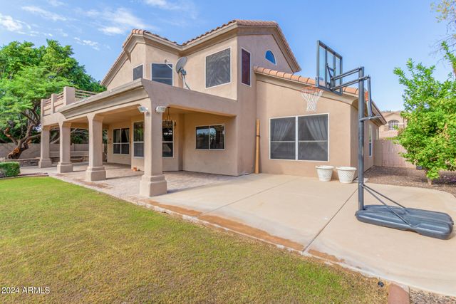 1367 E DESERT FLOWER Lane, Phoenix, AZ 85048