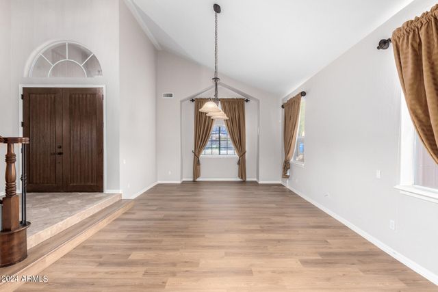 1367 E DESERT FLOWER Lane, Phoenix, AZ 85048