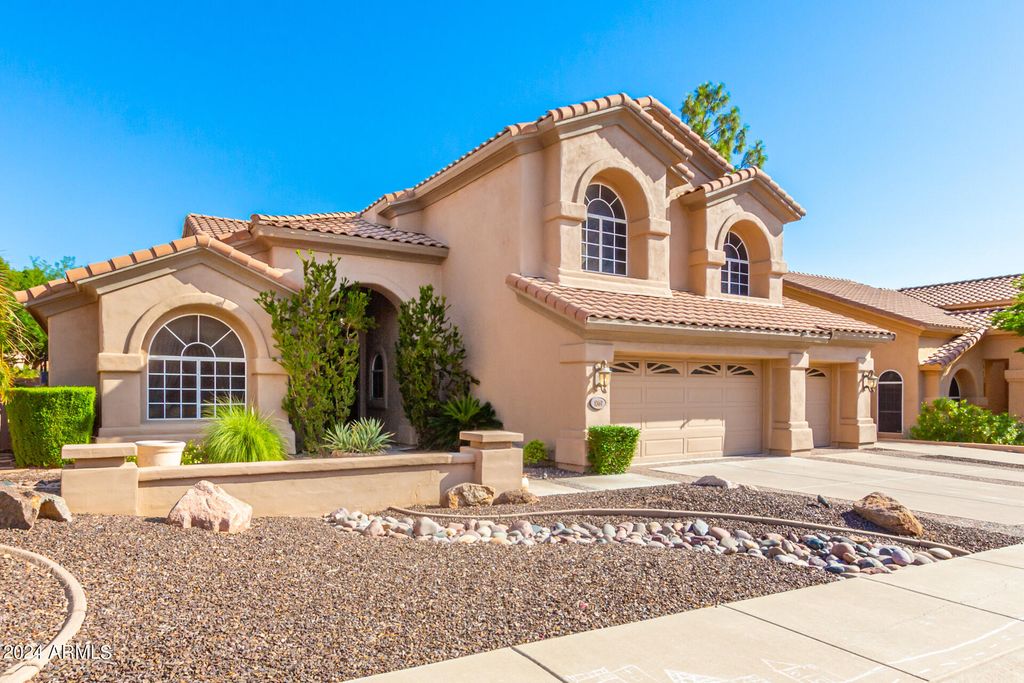 1367 E DESERT FLOWER Lane, Phoenix, AZ 85048 — photo 3