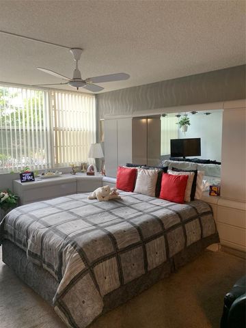 1400 Saint Charles 313, Pembroke Pines, FL 33026