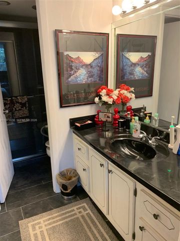 1400 Saint Charles 313, Pembroke Pines, FL 33026