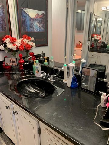 1400 Saint Charles 313, Pembroke Pines, FL 33026