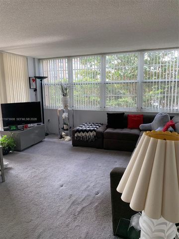 1400 Saint Charles 313, Pembroke Pines, FL 33026