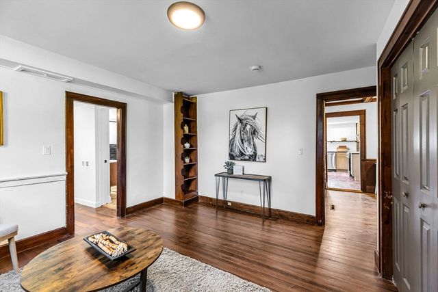 434 College Hwy, Southwick, MA 01077