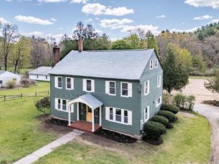 434 College Hwy, Southwick, MA 01077