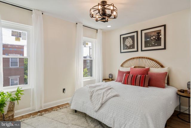 856 PERKIOMEN ST, Philadelphia, PA 19130