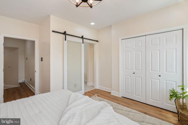 856 PERKIOMEN ST, Philadelphia, PA 19130