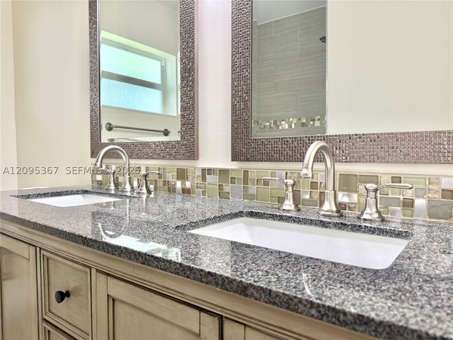 8820 SW 85th St, Miami, FL 33173
