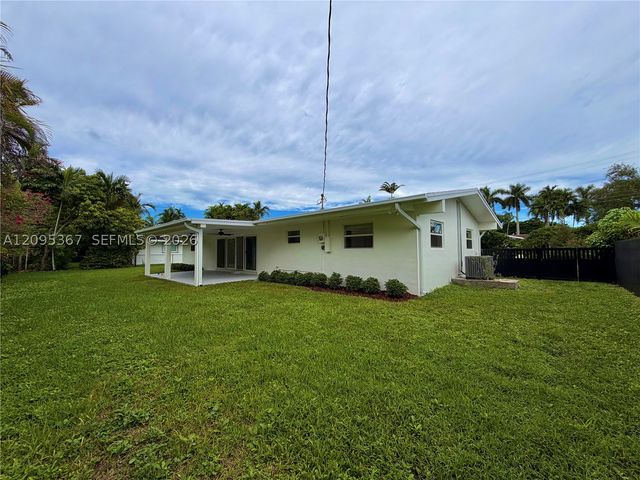 8820 SW 85th St, Miami, FL 33173