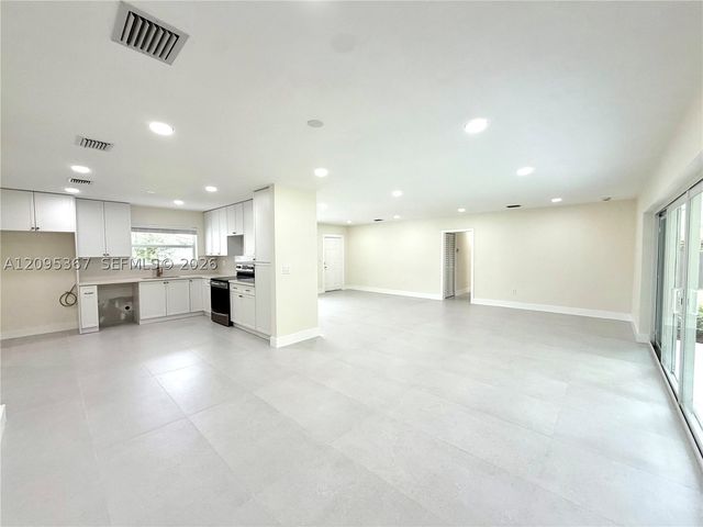 8820 SW 85th St, Miami, FL 33173