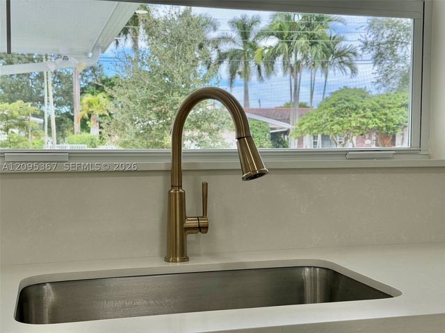 8820 SW 85th St, Miami, FL 33173