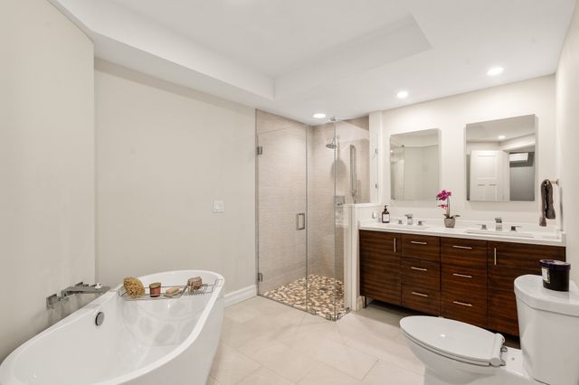 80 Commercial St 2, Boston, MA 02109
