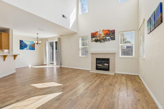2206 Cox Ln, Fairfield, CA 94533