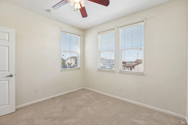 2206 Cox Ln, Fairfield, CA 94533