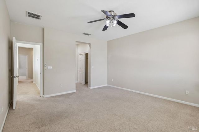 2206 Cox Ln, Fairfield, CA 94533