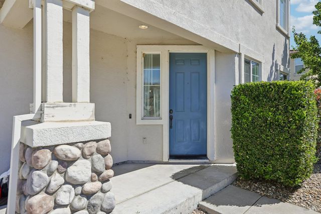 2206 Cox Ln, Fairfield, CA 94533