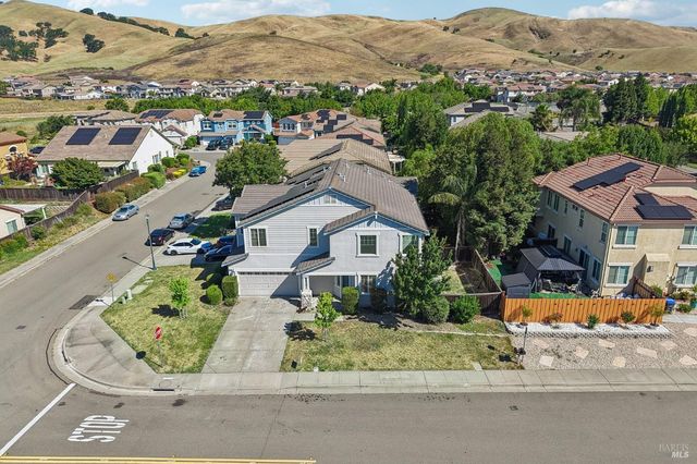2206 Cox Ln, Fairfield, CA 94533
