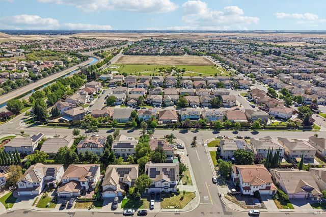 2206 Cox Ln, Fairfield, CA 94533