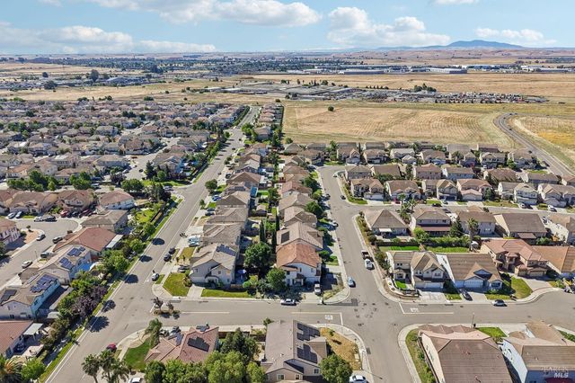2206 Cox Ln, Fairfield, CA 94533