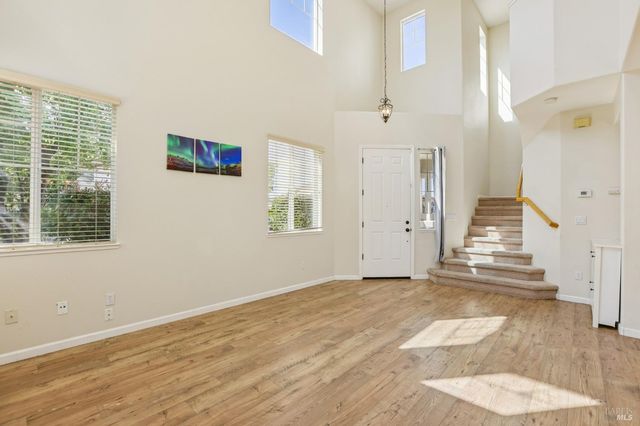 2206 Cox Ln, Fairfield, CA 94533