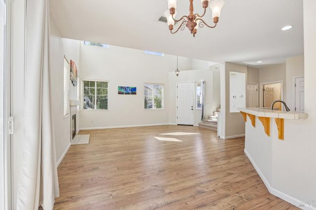 2206 Cox Ln, Fairfield, CA 94533