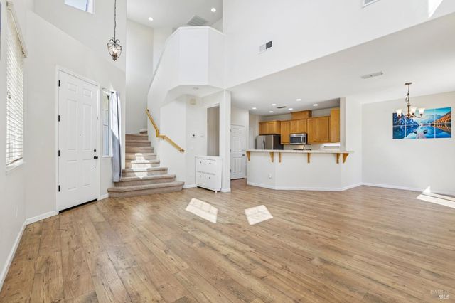 2206 Cox Ln, Fairfield, CA 94533