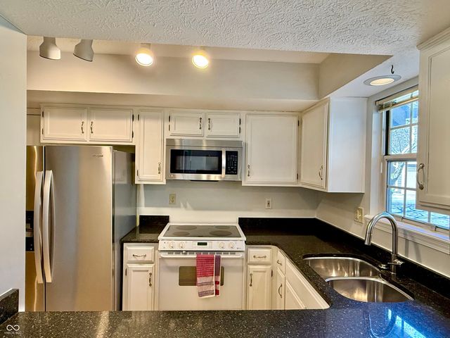 4779 Stansbury Lane, Indianapolis, IN 46254