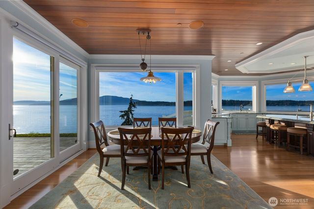 1114 B Avenue, Anacortes, WA 98221