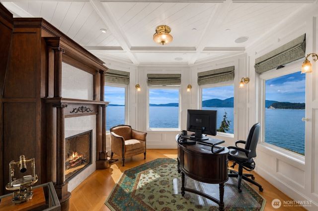1114 B Avenue, Anacortes, WA 98221